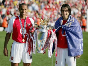 Thierry-Henry-Robert-Pires-Arsenal-2004