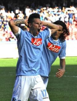Hamsik and Cavani will look to breach Juve's defence