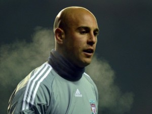(c)Pepe Reina_Soccer Hairstyles