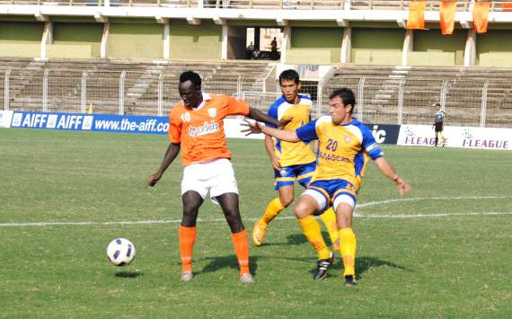 James Moga in action against Salgaocar