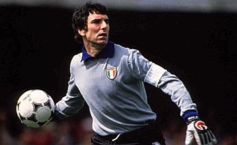 Dino Zoff in his playing days