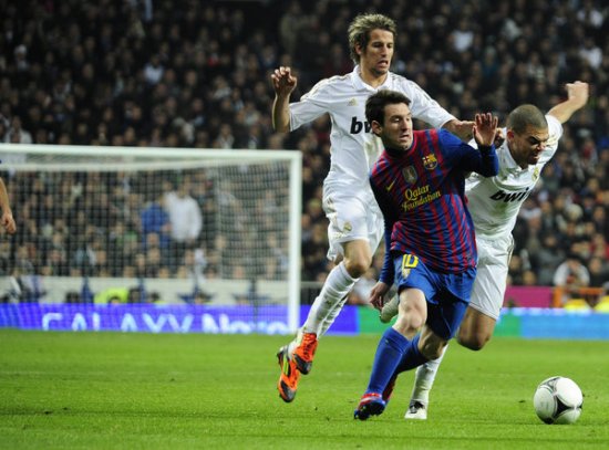 (c)monstersandcritics.com_messi_pepe
