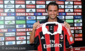 (c)cdn(dot)blogosfere(dot)it_Pazzini_Milan Pazzini arrives at Milan