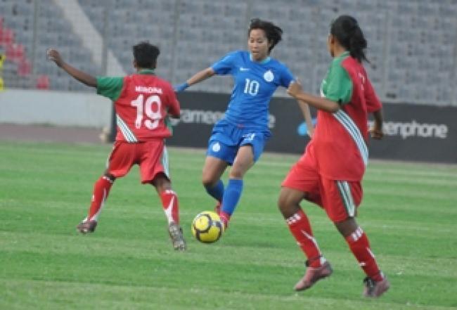 India are the firm favorites