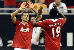 (c)Chicharito_welbeck_backpagefootball(dot)com Manchester United