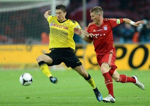 Schweinsteiger will have to watch out for Lewandowski's clever runs