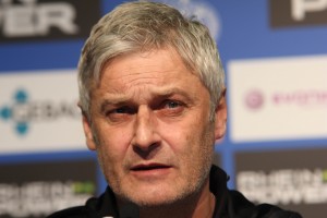 Armin_Veh_wikimedia(dot)org Schalke 04 news - Bundesliga News - Eintracht Frankfurt news