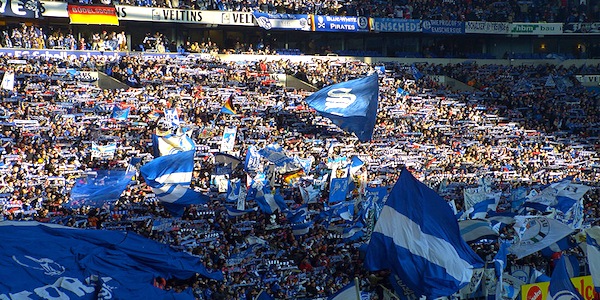 Schalke fans 2006 by Orchi - Creative Commons License Bundesliga preview matchday 3 - Schalke vs. Leverkusen