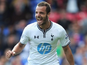 Like a famished food critic, Soldado needs service of the right kind