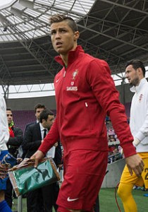 Cristiano_Ronaldo_(c)_en(dot)wikipedia(dot)org