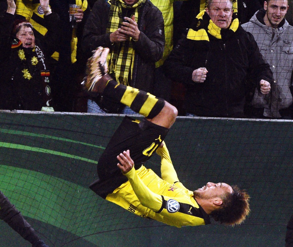 FC Augsburg vs Borussia Dortmund