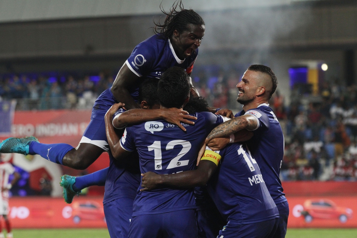 John Steven Mendoza Valencia of Chennaiyin FC is congratulated for scoring Chennaiyin FC third goal during Semi-final 2 (1st Leg) of the Indian Super League (ISL) season 2 held between Chennaiyin FC and Atlético de Kolkata held at the Shree Shiv Chhatrapati Sports Complex Stadium, Pune, India on the 12th December 2015.
Photo by Shaun Roy / ISL/ SPORTZPICS