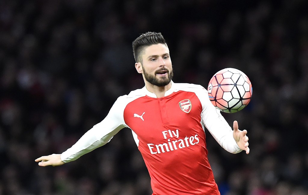 Arsenal's Olivier Giroud controls the ball during the English FA Cup third round match between Arsenal and Sunderland at the Emirates in London, Britain, 09 January 2016. (Photo by Facundo Arrizabalaga/EPA)
