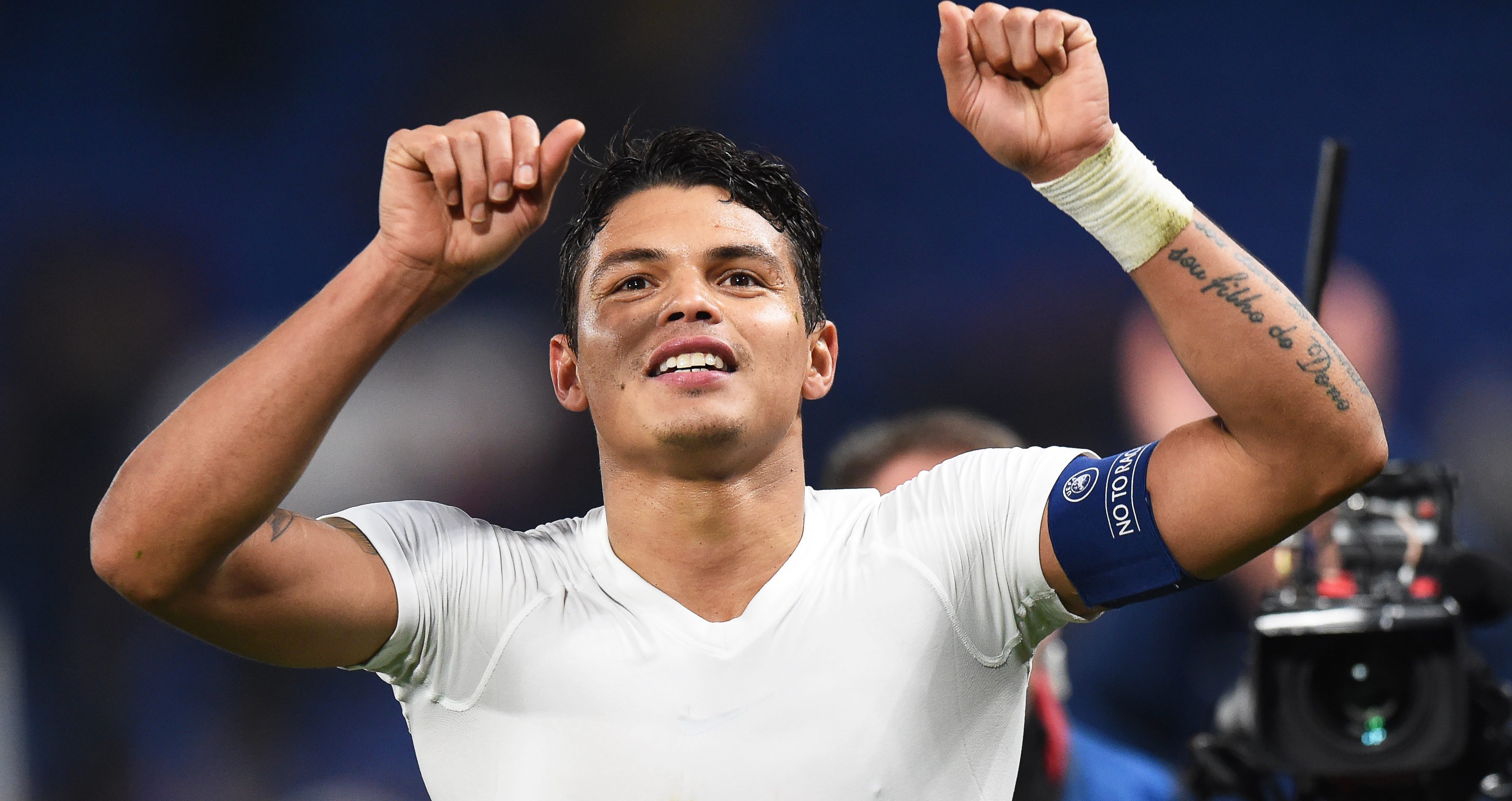 Fluminense interested in re-signing Thiago Silva.