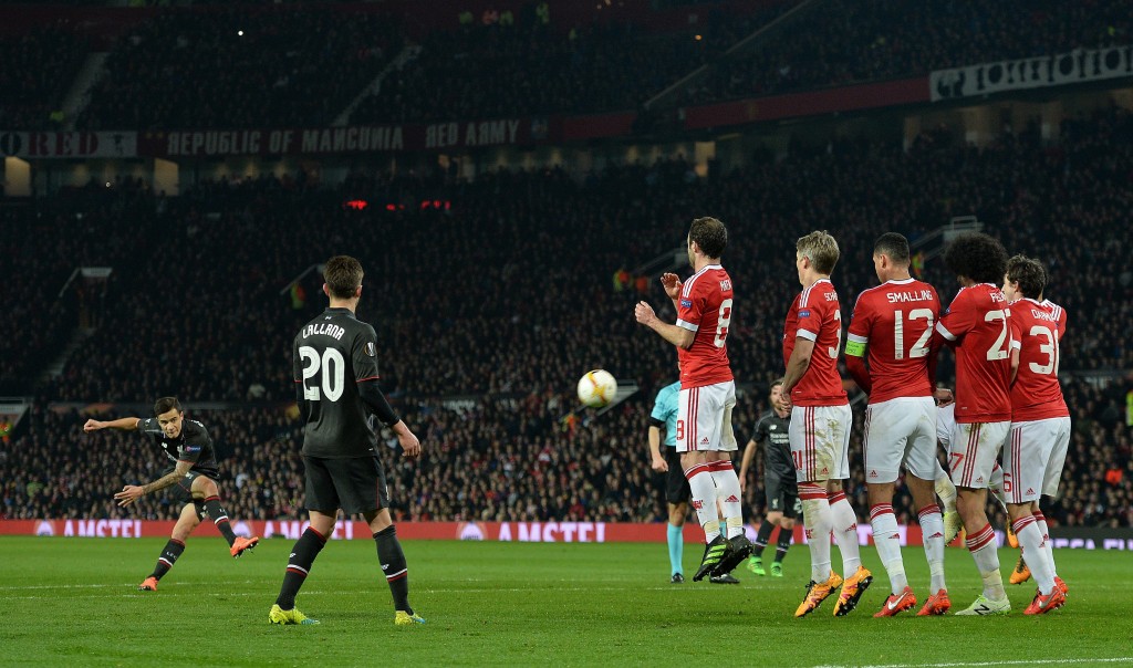 United's defence during set-pieces has been alarmingly poor and Mourinho needs to work on it fast if he wishes to win the title in his debut season with Manchester United. (Picture Courtesy - AFP/Gety Images)