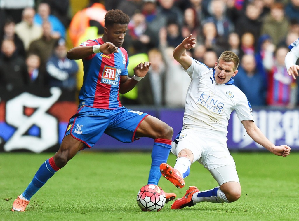 To the other side of London then (Photo Credit: EPA/ Facundo Arrizabalaga)