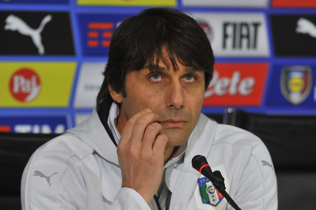 Conte won't be too happy on missing out on the young starlet and must now look at other available options as he looks to shape his Chelsea squad.