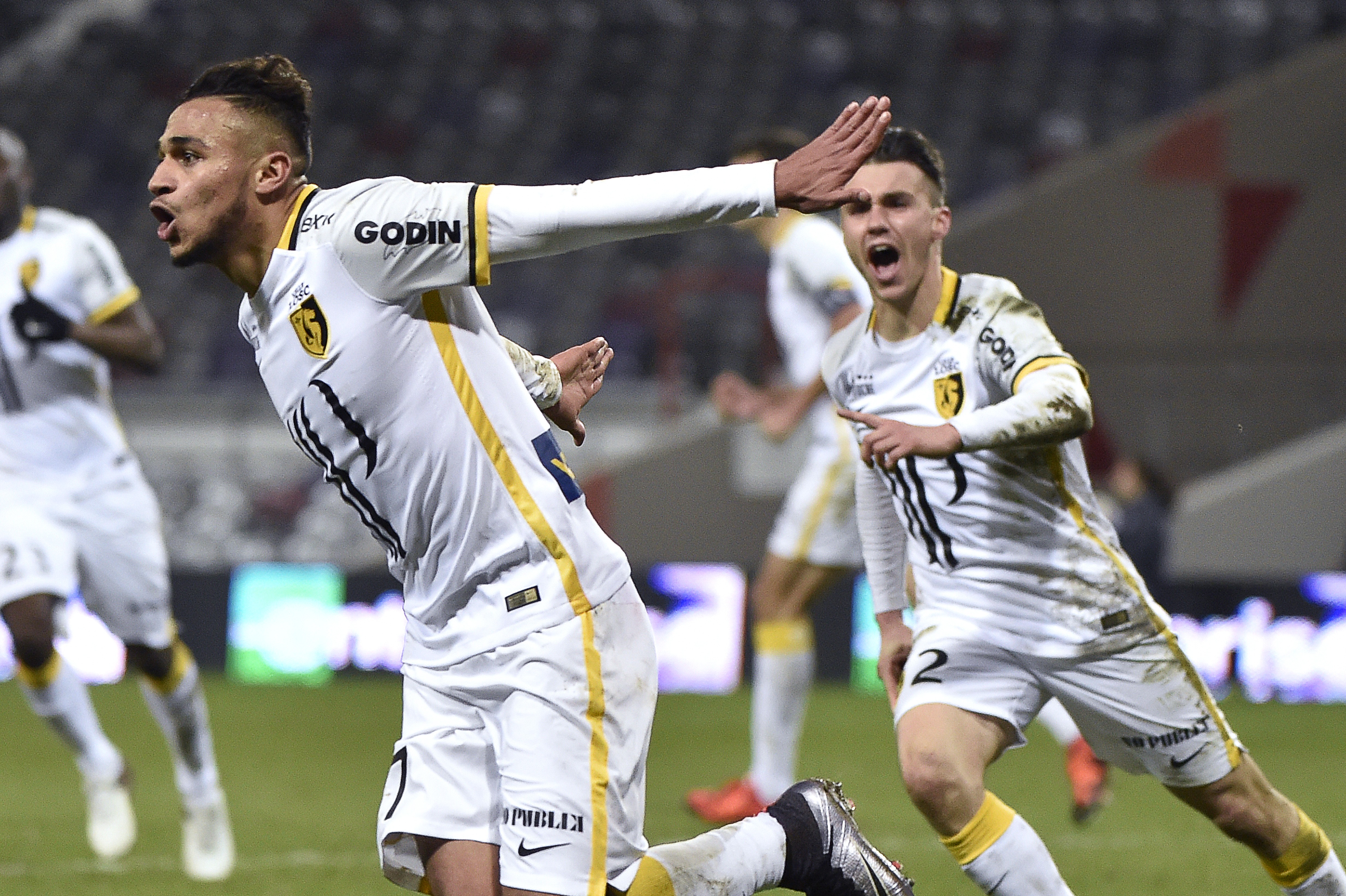 Lille's French midfielder Sofiane Boufal celebrates after scoring a goal  during the French L1 football match between Toulouse (TFC) and Lille (LOSC) on December 19, 2015 at the Municipal Stadium in Toulouse, southern france. AFP PHOTO / PASCAL PAVANI / AFP / PASCAL PAVANI        (Photo credit should read PASCAL PAVANI/AFP/Getty Images)