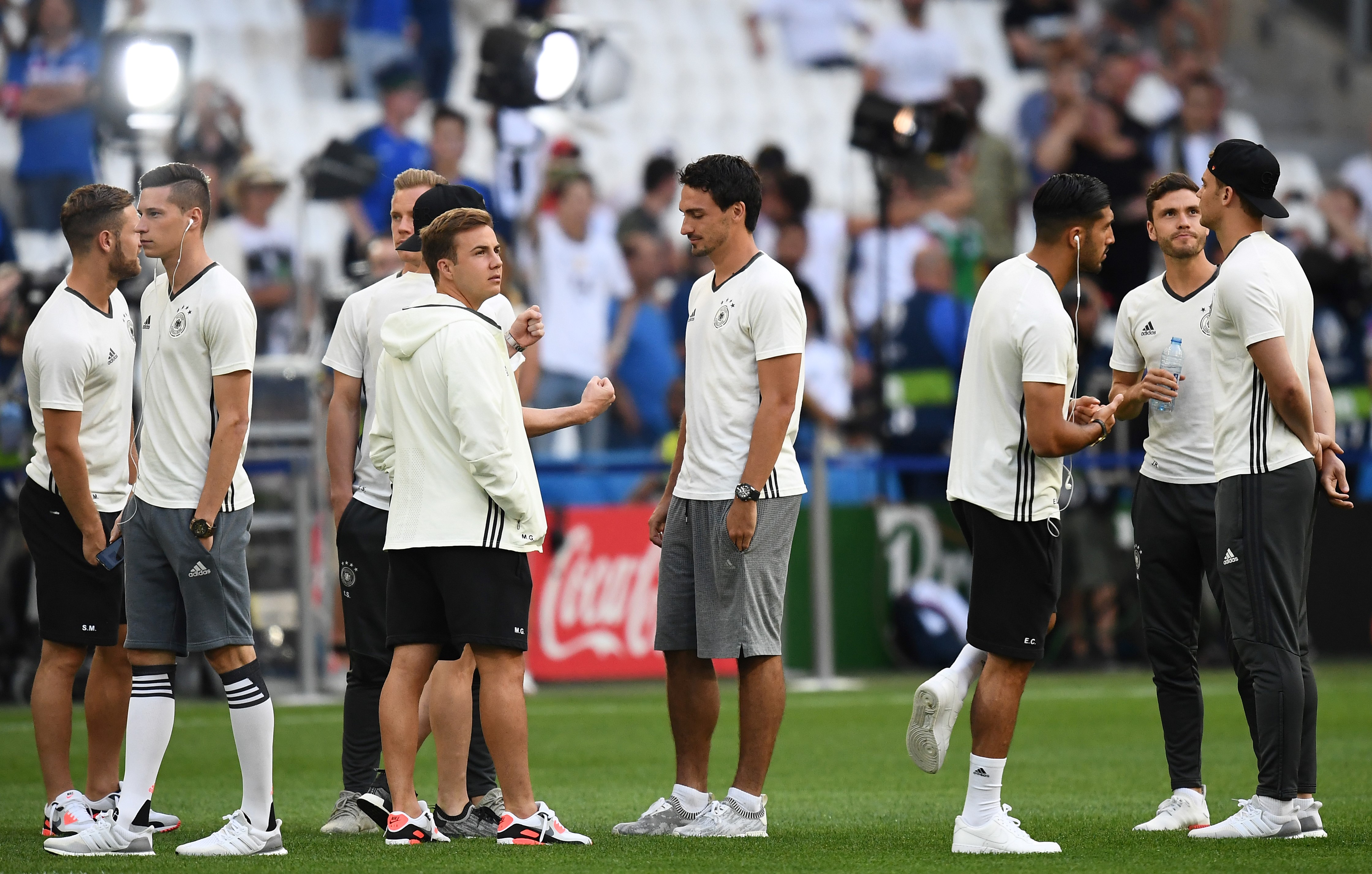 From left : Germany's midfielder Julian Draxler, forward Mario Goetze, defender Mats Hummels, defender Emre Can, defender Jonas Hector and midfielder Julian Weigl stand on the pitch prior to the start of the Euro 2016 semi-final football match between Germany and France at the Stade Velodrome in Marseille on July 7, 2016.
/ AFP / FRANCK FIFE (Photo credit should read FRANCK FIFE/AFP/Getty Images)