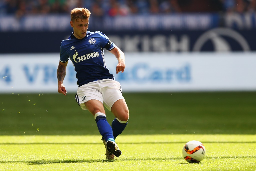 GELSENKIRCHEN, GERMANY - MAY 07: Max Meyer of Schalke in action during the Bundesliga match between FC Schalke 04 and FC Augsburg held at Veltins-Arena on May 7, 2016 in Gelsenkirchen, Germany. (Photo by Dean Mouhtaropoulos/Bongarts/Getty Images)