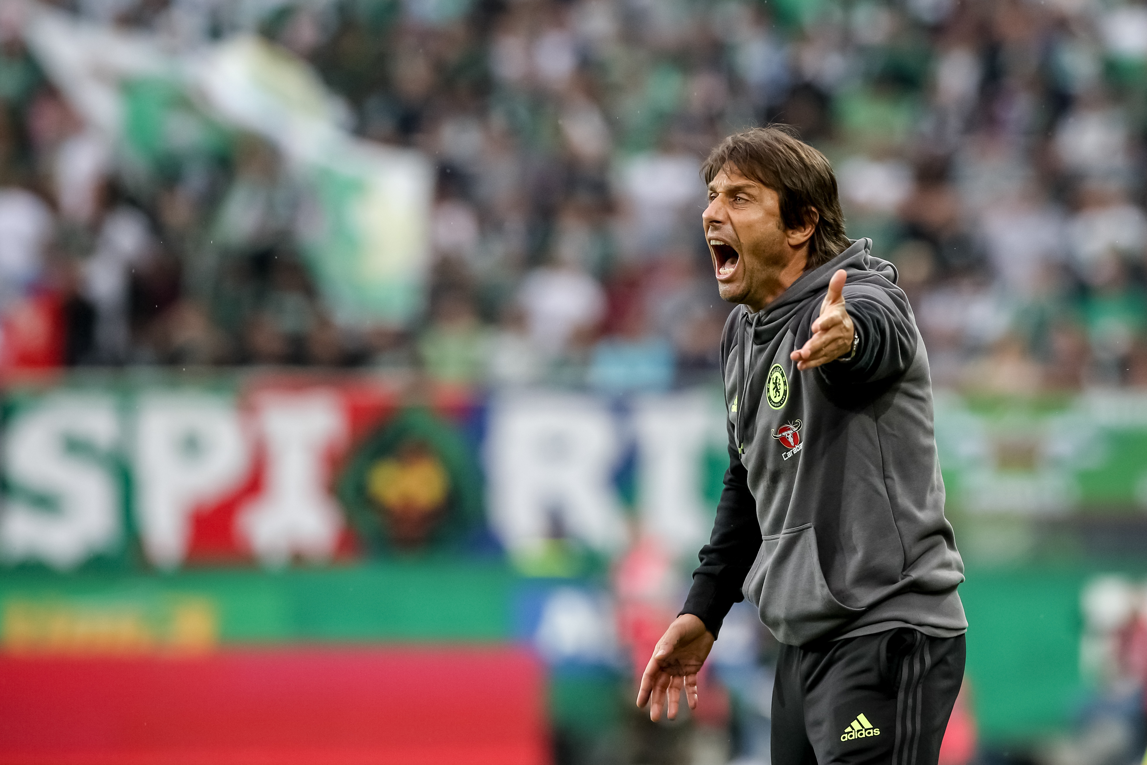 VIENNA, AUSTRIA - JULY 16:  Head coach of Chelsea Antonio Conte gestures during an friendly match between SK Rapid Vienna and Chelsea F.C. at Allianz Stadion on July 16, 2016 in Vienna, Austria.  (Photo by Matej Divizna/Getty Images)