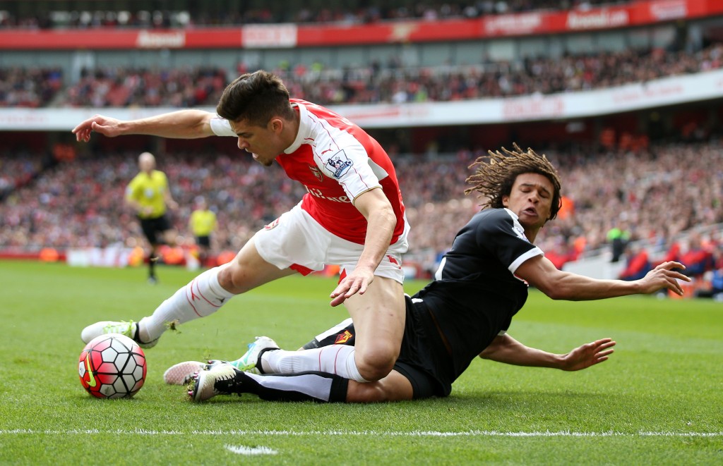 Arsenal's hopes of securing a winning start to the season seem to be "Falling in trouble" (Picture Courtesy - AFP/Getty Images)