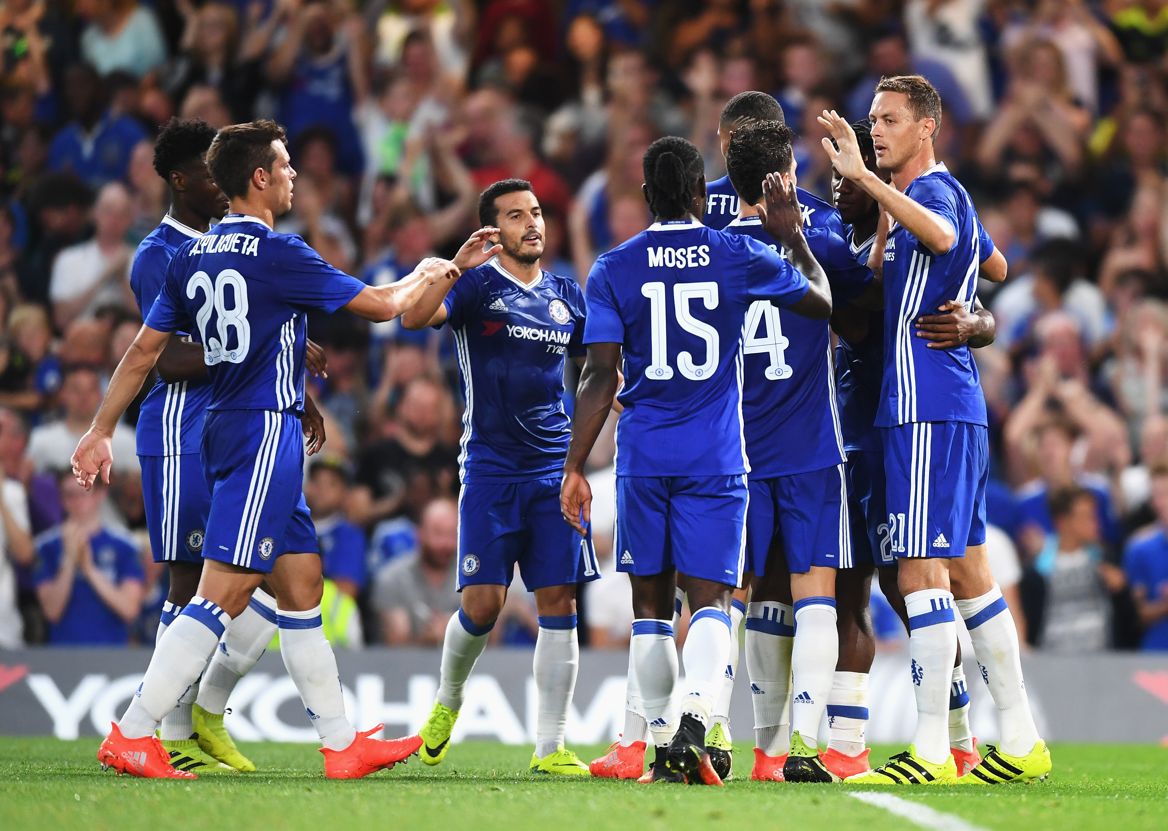 LONDON, ENGLAND - AUGUST 23: Chelsea players celebrate the opening goal scored by Michy Batshuayi during the EFL Cup second round match between Chelsea and Bristol Rovers at Stamford Bridge on August 23, 2016 in London, England. (Photo by Michael Regan/Getty Images )