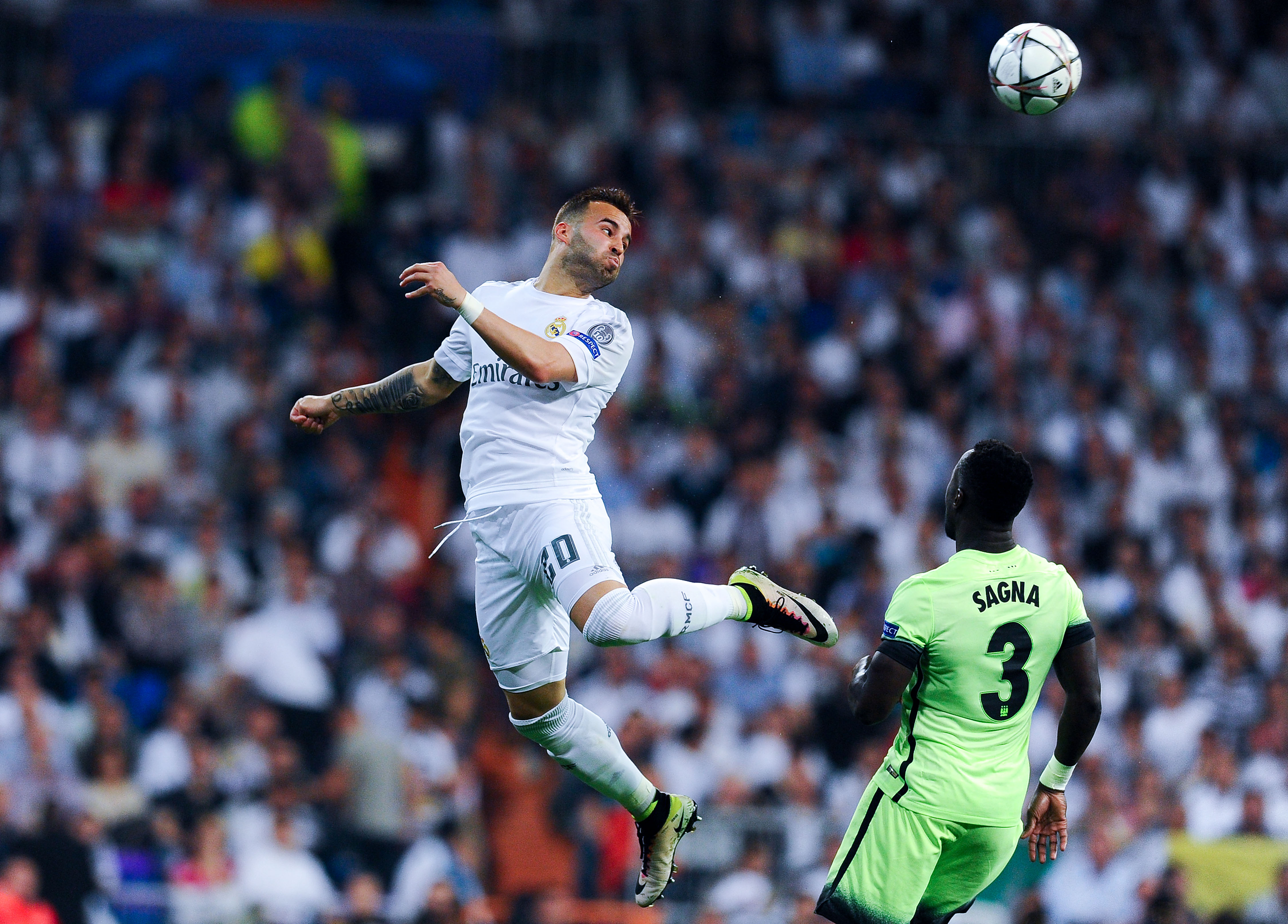 MADRID, SPAIN - MAY 04: Jese Rodriguez of Real Madrid CF heads the ball during the UEFA Champions League Semi Final second leg match between Real Madrid and Manchester City FC at Estadio Santiago Bernabeu on May 4, 2016 in Madrid, Spain. (Photo by David Ramos/Getty Images)