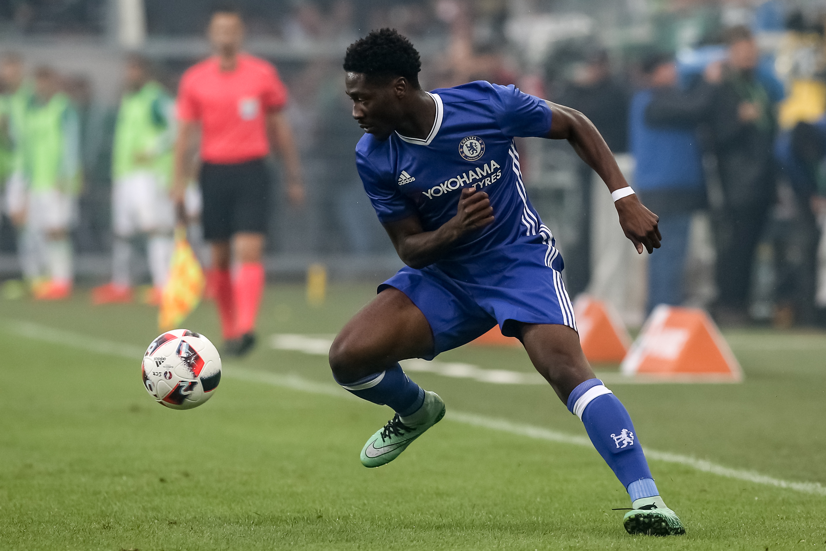 VIENNA, AUSTRIA - JULY 16: Ola Aina of Chelsea in action during an friendly match between SK Rapid Vienna and Chelsea F.C. at Allianz Stadion on July 16, 2016 in Vienna, Austria. (Photo by Matej Divizna/Getty Images)