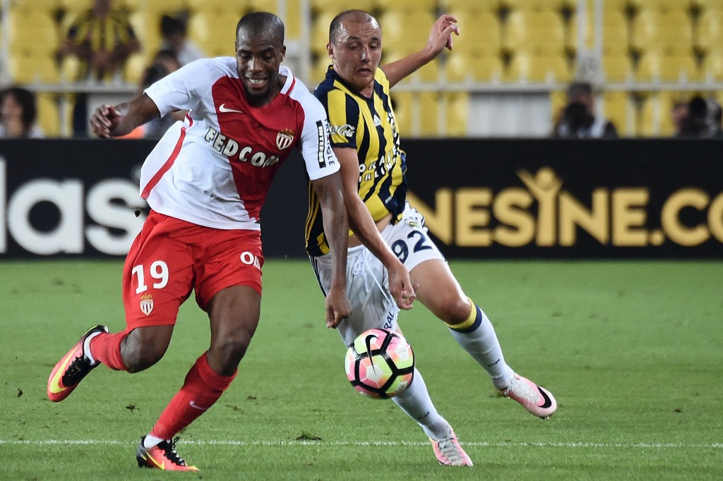 Fenerbahce's Aatif Chahechouhe (R) vies for the ball with Monaco's Djibril Sidibe (L) during the Champions League Third qualifying round game between Fenerbahce and Monaco at Sukru Saracoglu stadium on July 27, 2016, in Istanbul. / AFP / OZAN KOSE (Photo credit should read OZAN KOSE/AFP/Getty Images)