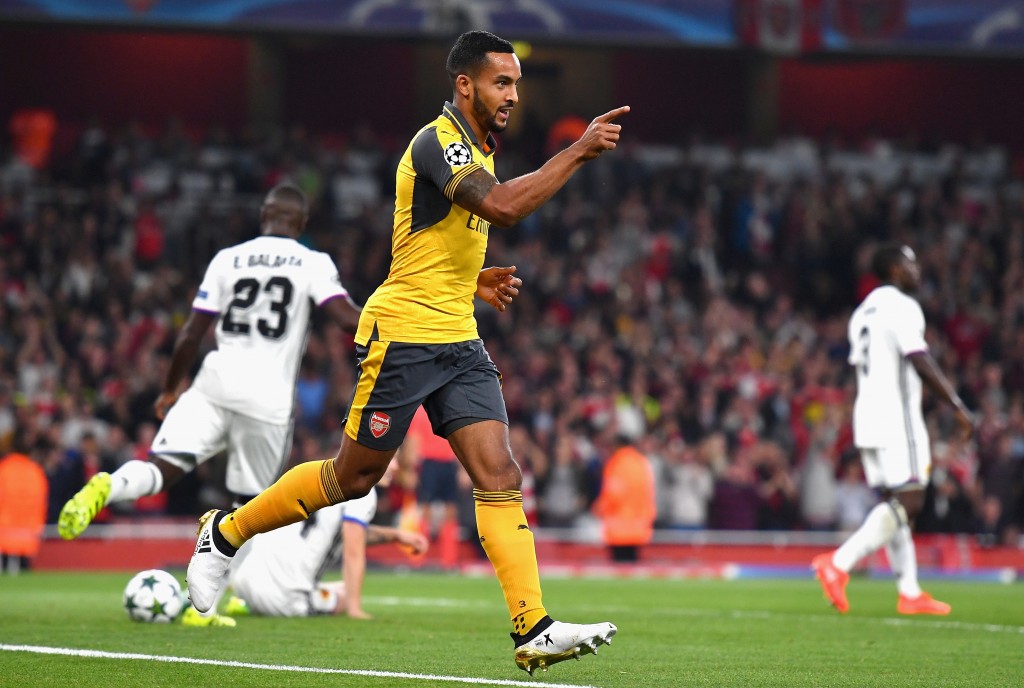 LONDON, ENGLAND - SEPTEMBER 28: Theo Walcott of Arsenal ceclebrates after scoring the opening goal during the UEFA Champions League group A match between Arsenal FC and FC Basel 1893 at the Emirates Stadium on September 28, 2016 in London, England. (Photo by Mike Hewitt/Getty Images)