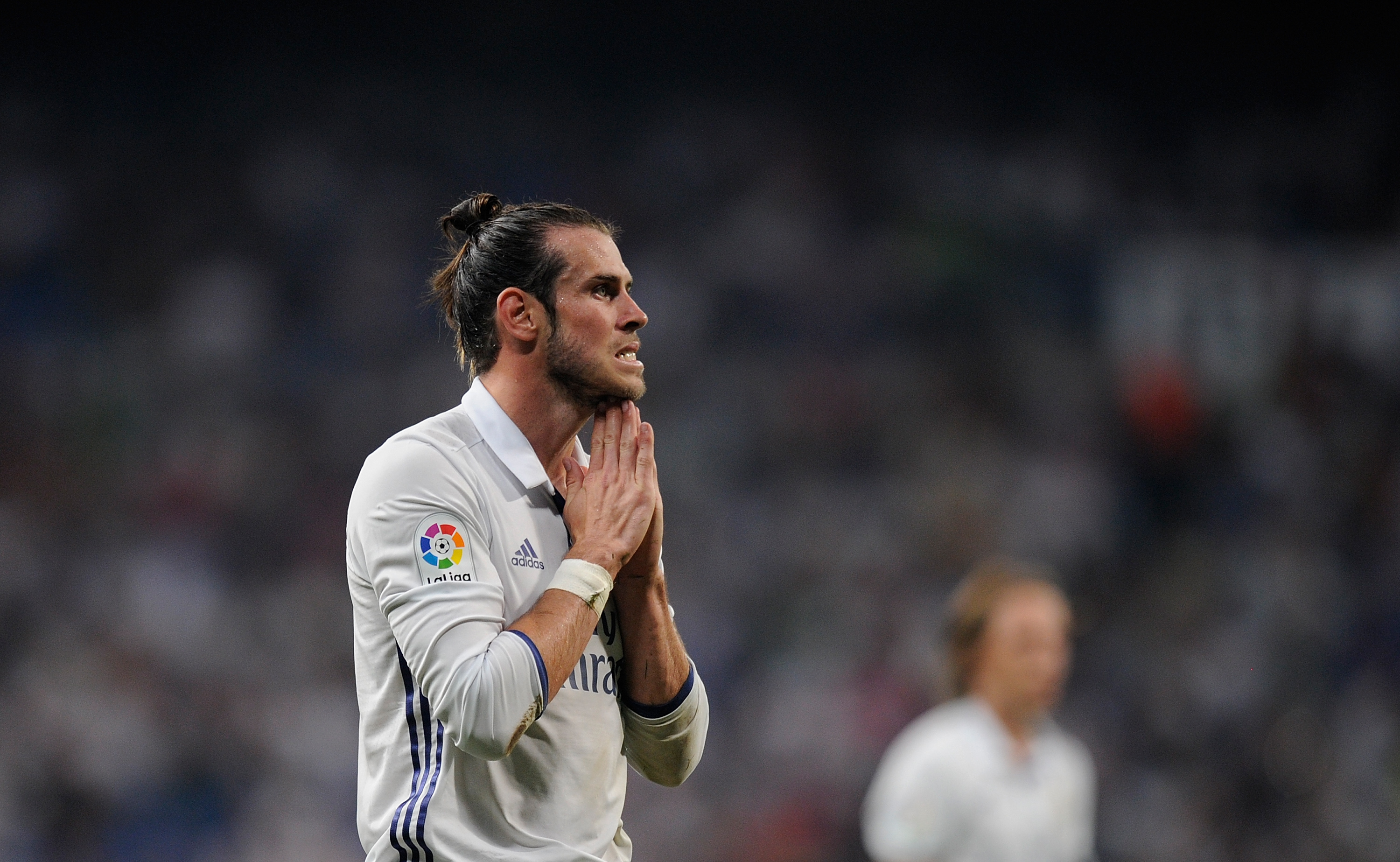 MADRID, SPAIN - AUGUST 27: Gareth Bale of Real Madrid reacts during the La Liga match between Real Madrid CF and RC Celta de Vigo at Estadio Santiago Bernabeu on August 27, 2016 in Madrid, Spain. (Photo by Denis Doyle/Getty Images)