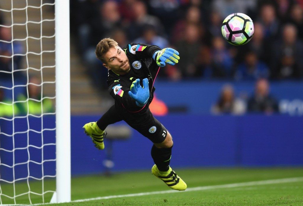 LEICESTER, ENGLAND - SEPTEMBER 17:  Ron-Robert Zieler of Leicester City in action during the Premier League match between Leicester City and Burnley at The King Power Stadium on September 17, 2016 in Leicester, England.  (Photo by Michael Regan/Getty Images)