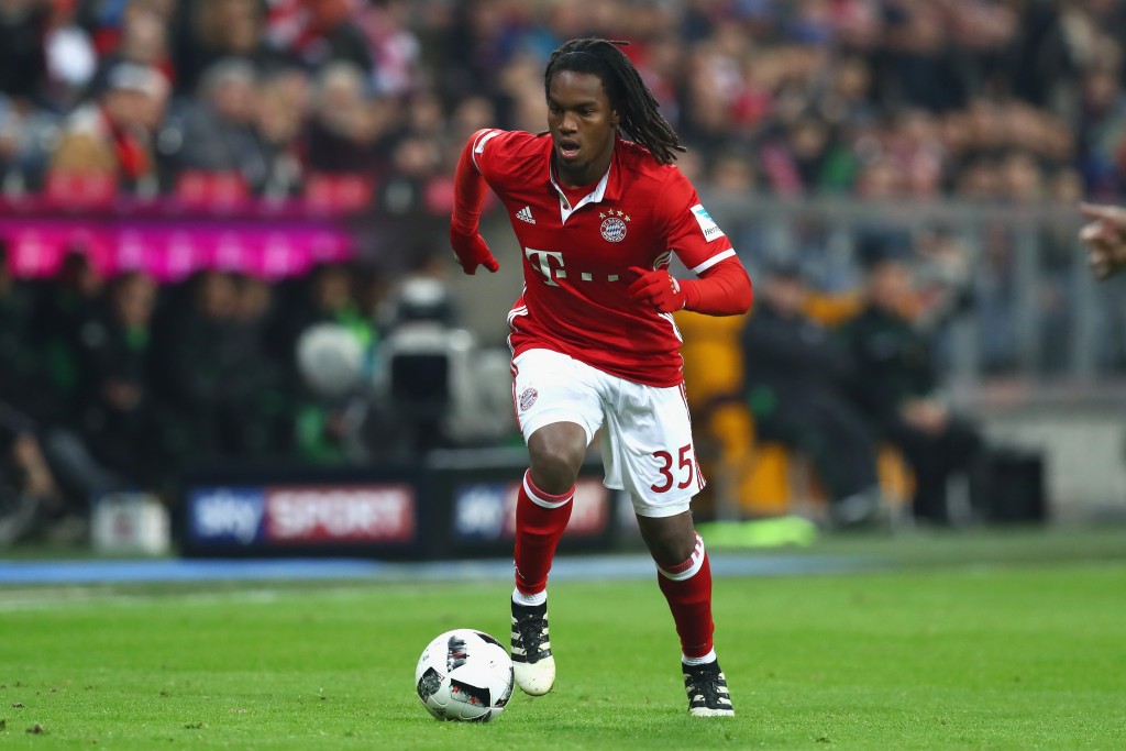 MUNICH, GERMANY - OCTOBER 22: Renato Sanches of Muenchen runs with the ball during the Bundesliga match between Bayern Muenchen and Borussia Moenchengladbach at Allianz Arena on October 22, 2016 in Munich, Germany. (Photo by Alexander Hassenstein/Bongarts/Getty Images)