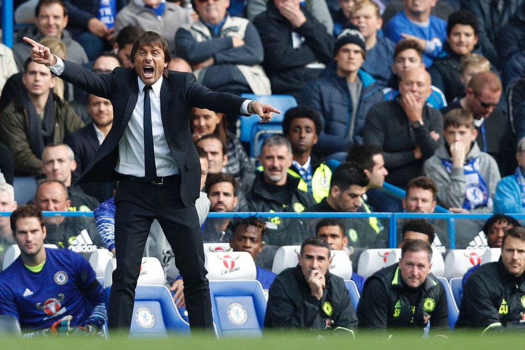 Chelsea's Italian head coach Antonio Conte gestures on the touchline during the English Premier League football match between Chelsea and Leicester City at Stamford Bridge in London on October 15, 2016. (Photo by Adrian Dennis/AFP/Getty Images)
