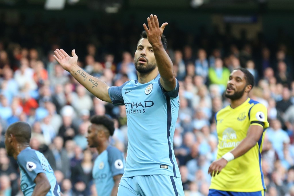 Manchester City's Argentinian striker Sergio Aguero reacts after missing a penalty during the English Premier League football match between Manchester City and Everton at the Etihad Stadium in Manchester, north west England, on October 15, 2016. / AFP / SCOTT HEPPELL / RESTRICTED TO EDITORIAL USE. No use with unauthorized audio, video, data, fixture lists, club/league logos or 'live' services. Online in-match use limited to 75 images, no video emulation. No use in betting, games or single club/league/player publications. / (Photo credit should read SCOTT HEPPELL/AFP/Getty Images)