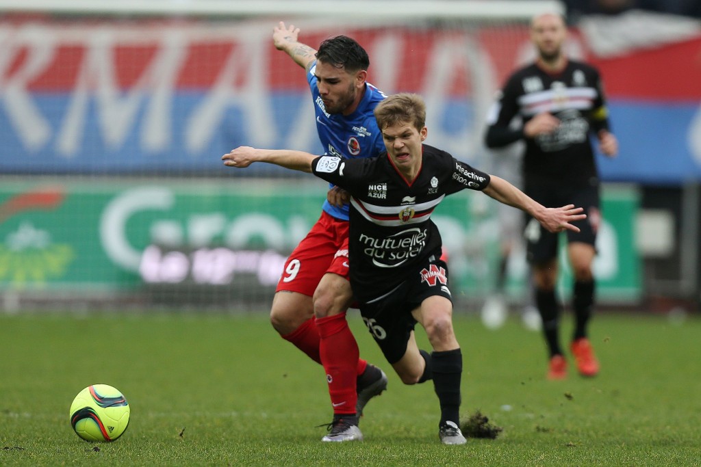 Caen's French forward Andy Delort (L) vies with Nice's French midfielder Vincent Koziello during the French L1 football match between Caen (SM Caen) and Nice (OGC Nice), on January 31, 2016 at the Michel d'Ornano stadium, in Caen, northwestern France. AFP PHOTO / CHARLY TRIBALLEAU / AFP / CHARLY TRIBALLEAU (Photo credit should read CHARLY TRIBALLEAU/AFP/Getty Images)
