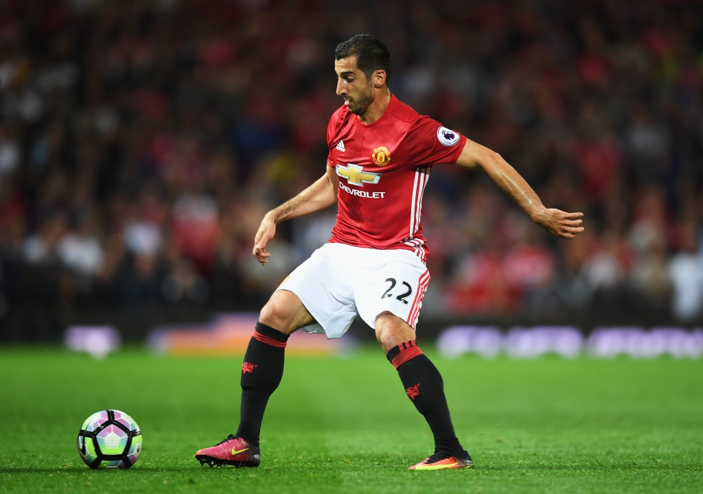 MANCHESTER, ENGLAND - AUGUST 19: Henrikh Mkhitaryan of Manchester United in action during the Premier League match between Manchester United and Southampton at Old Trafford on August 19, 2016 in Manchester, England. (Photo by Michael Regan/Getty Images)