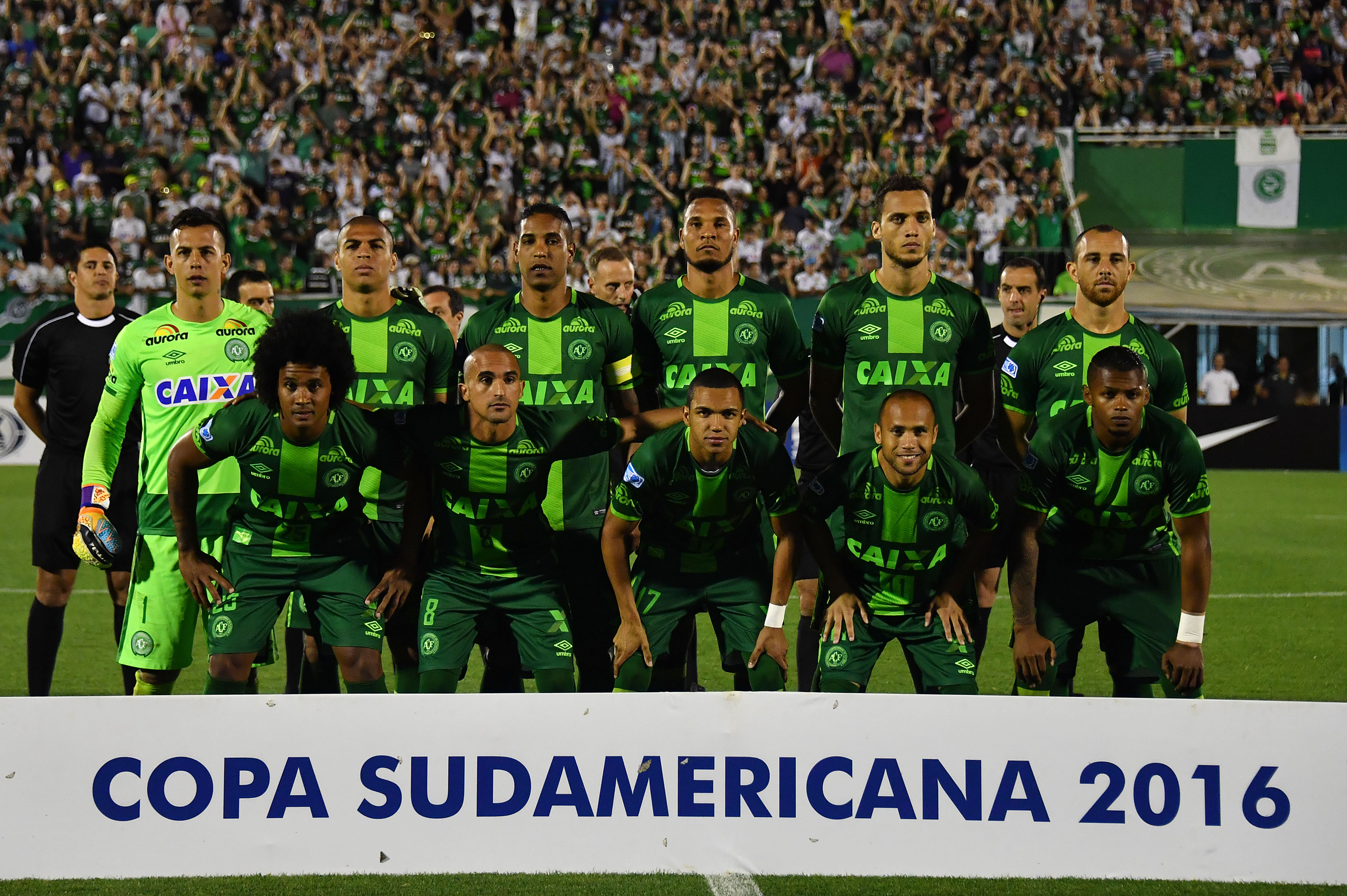 Brazil's Chapecoense players pose for pictures during their 2016 Copa Sudamericana semifinal second leg football match against Argentina's San Lorenzo  held at Arena Conda stadium, in Chapeco, Brazil, on November 23, 2016. / AFP / NELSON ALMEIDA        (Photo credit should read NELSON ALMEIDA/AFP/Getty Images)