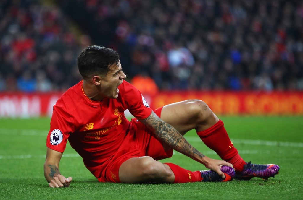 LIVERPOOL, ENGLAND - NOVEMBER 26: Philippe Coutinho of Liverpool reacts during the Premier League match between Liverpool and Sunderland at Anfield on November 26, 2016 in Liverpool, England. (Photo by Clive Brunskill/Getty Images)