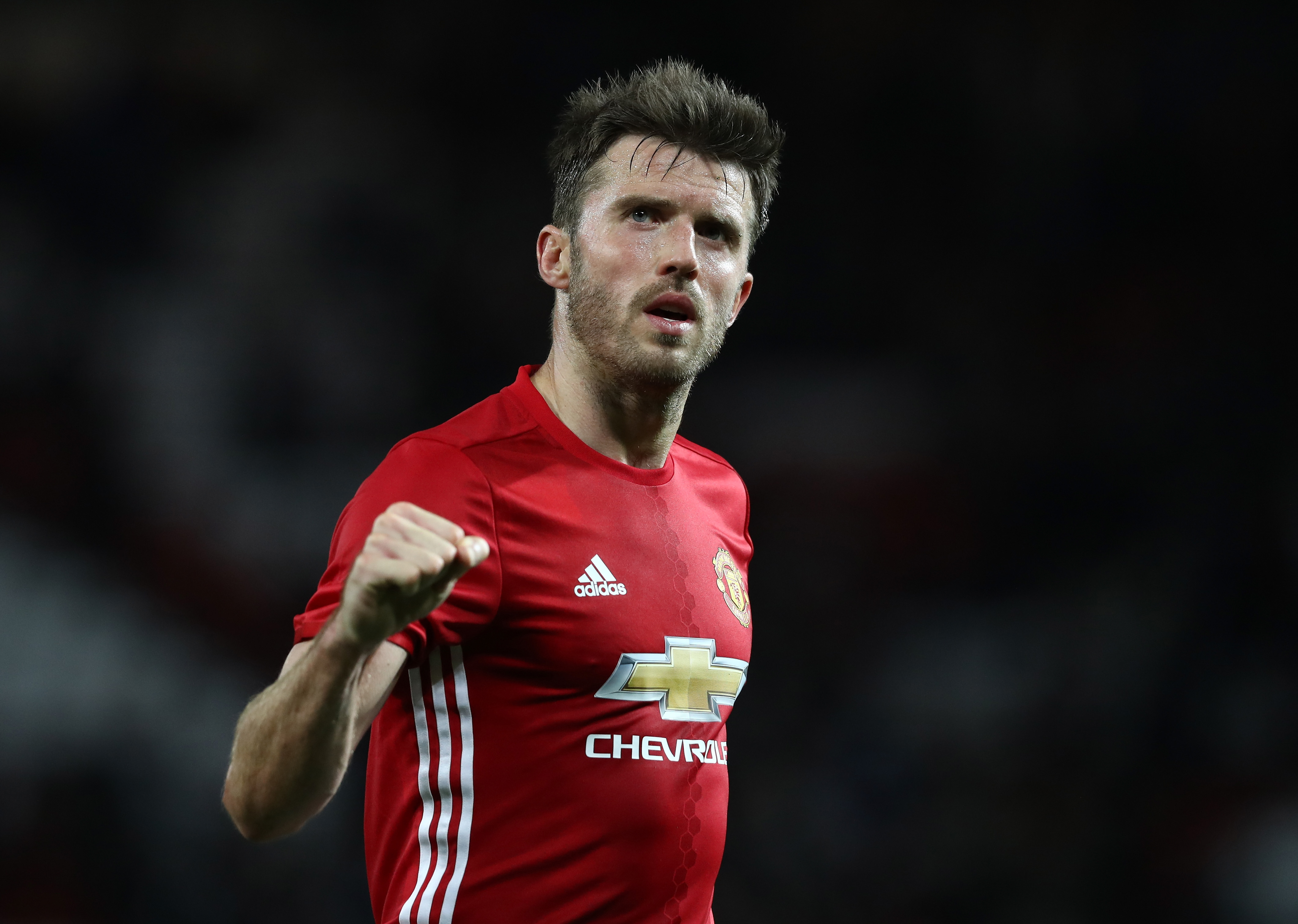 Is Michael Carrick struggling to cope with playing at central defence? (Photo courtesy - David Rogers/Getty Images)