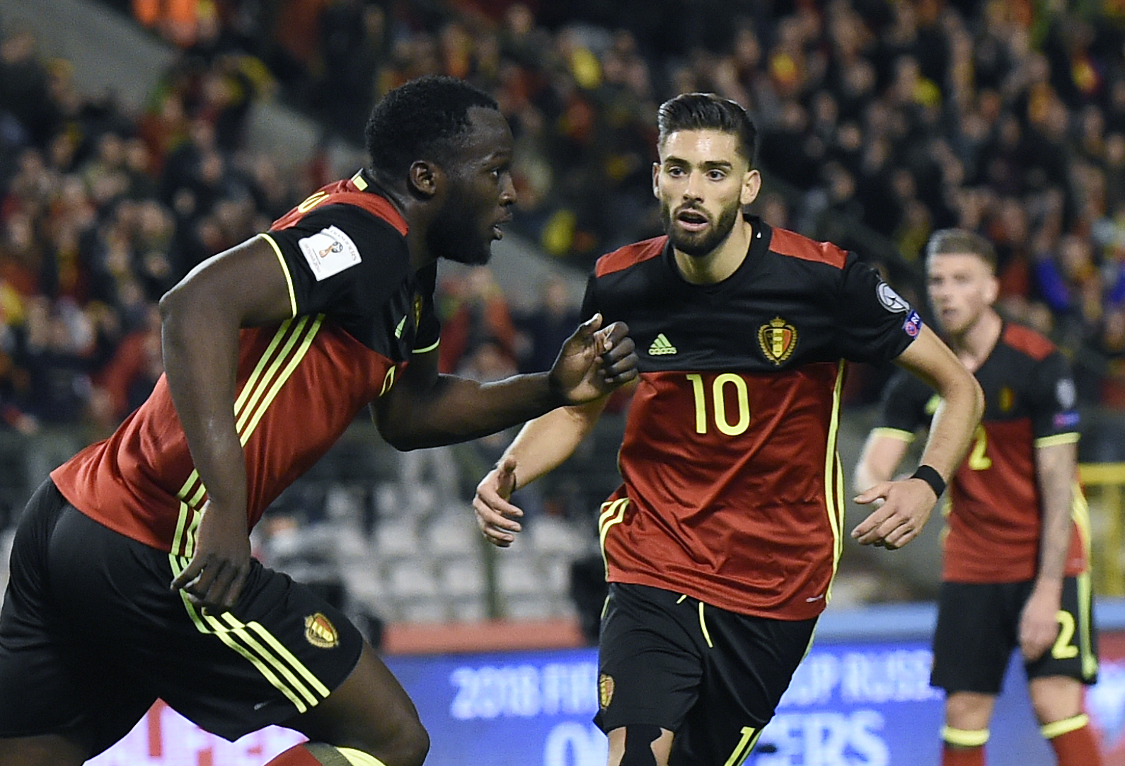Belgium's forward Romelu Lukaku (L) celebrates after scoring during the FIFA World Cup 2018 qualification football match between Belgium and Greece, at the King Baudouin Stadium, on March 25, 2017 in Brussels. / AFP PHOTO / JOHN THYS        (Photo credit should read JOHN THYS/AFP/Getty Images)