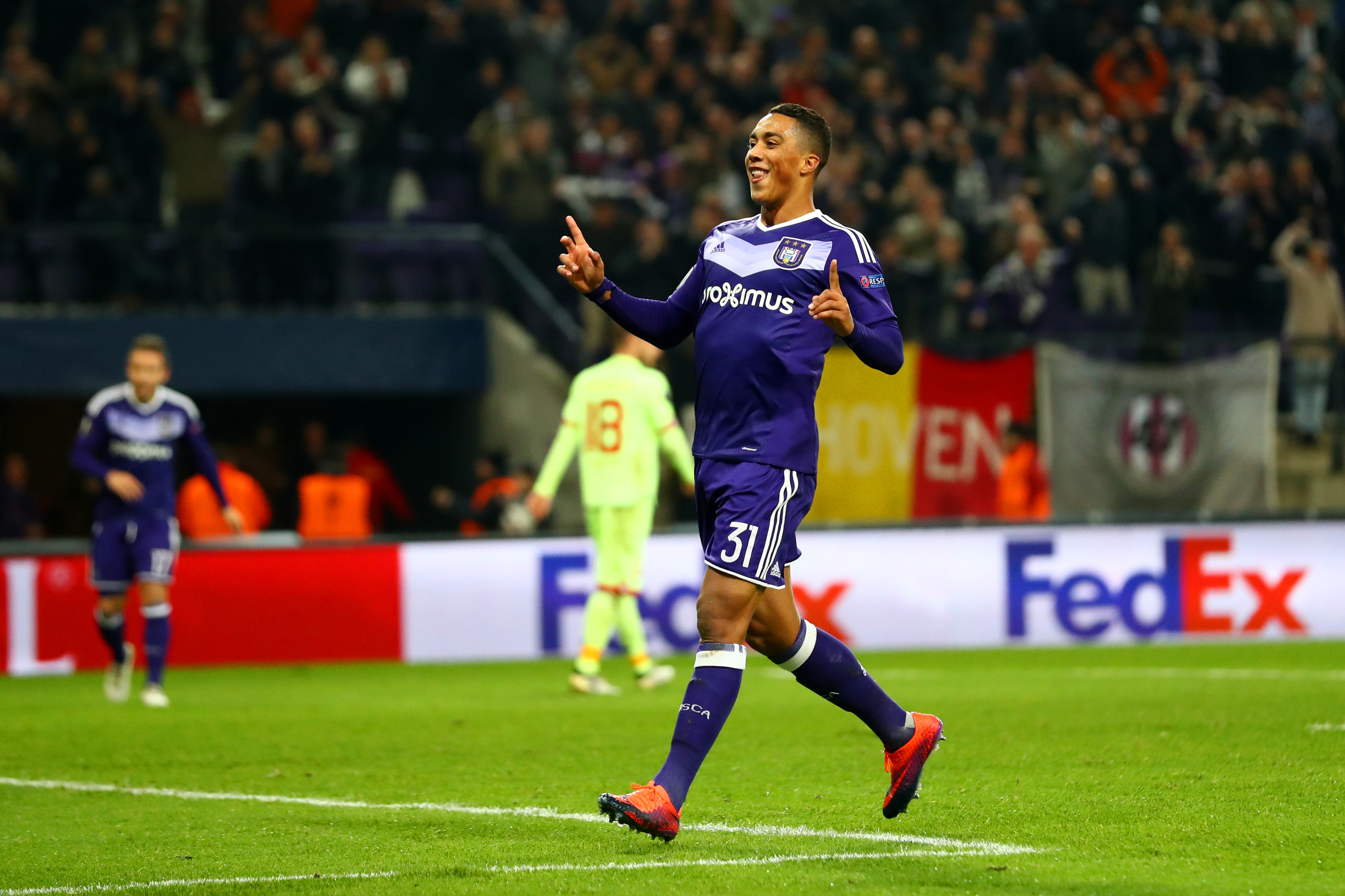 BRUSSELS, BELGIUM - NOVEMBER 03: Youri Tielemans of RSC Anderlecht celebrates after scoring his team's thirkd goal during the UEFA Europa League Group C match between RSC Anderlecht and 1. FSV Mainz 05 at Constant Vanden Stock Stadium on November 3, 2016 in Brussels, Belgium. (Photo by Dean Mouhtaropoulos/Getty Images)