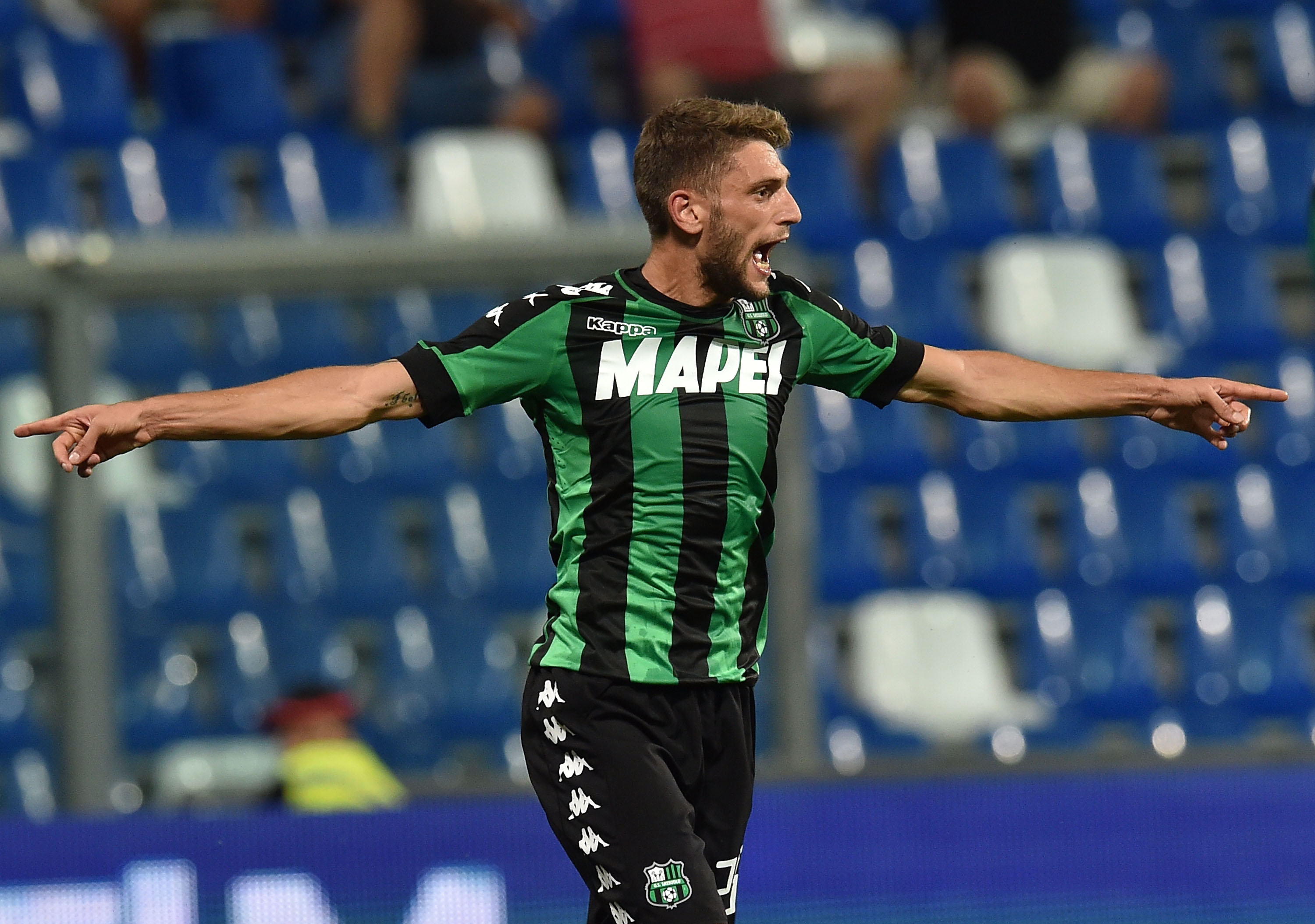 REGGIO NELL'EMILIA, ITALY - AUGUST 18: Domenico Berardi of US Sassuolo during the UEFA Europa League play-off match between US Sassuolo and Fk Crvena Zvezda at Mapei Stadium - Citta' del Tricolore on August 18, 2016 in Reggio nell'Emilia, Italy. (Photo by Giuseppe Bellini/Getty Images)