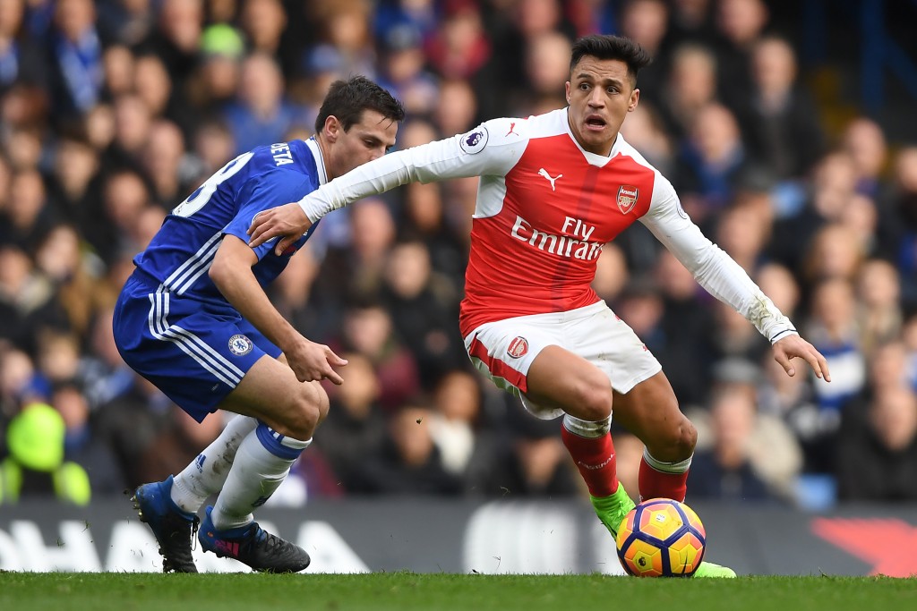 LONDON, ENGLAND - FEBRUARY 04: Alexis Sanchez of Arsenal in action during the Premier League match between Chelsea and Arsenal at Stamford Bridge on February 4, 2017 in London, England. (Photo by Mike Hewitt/Getty Images)
