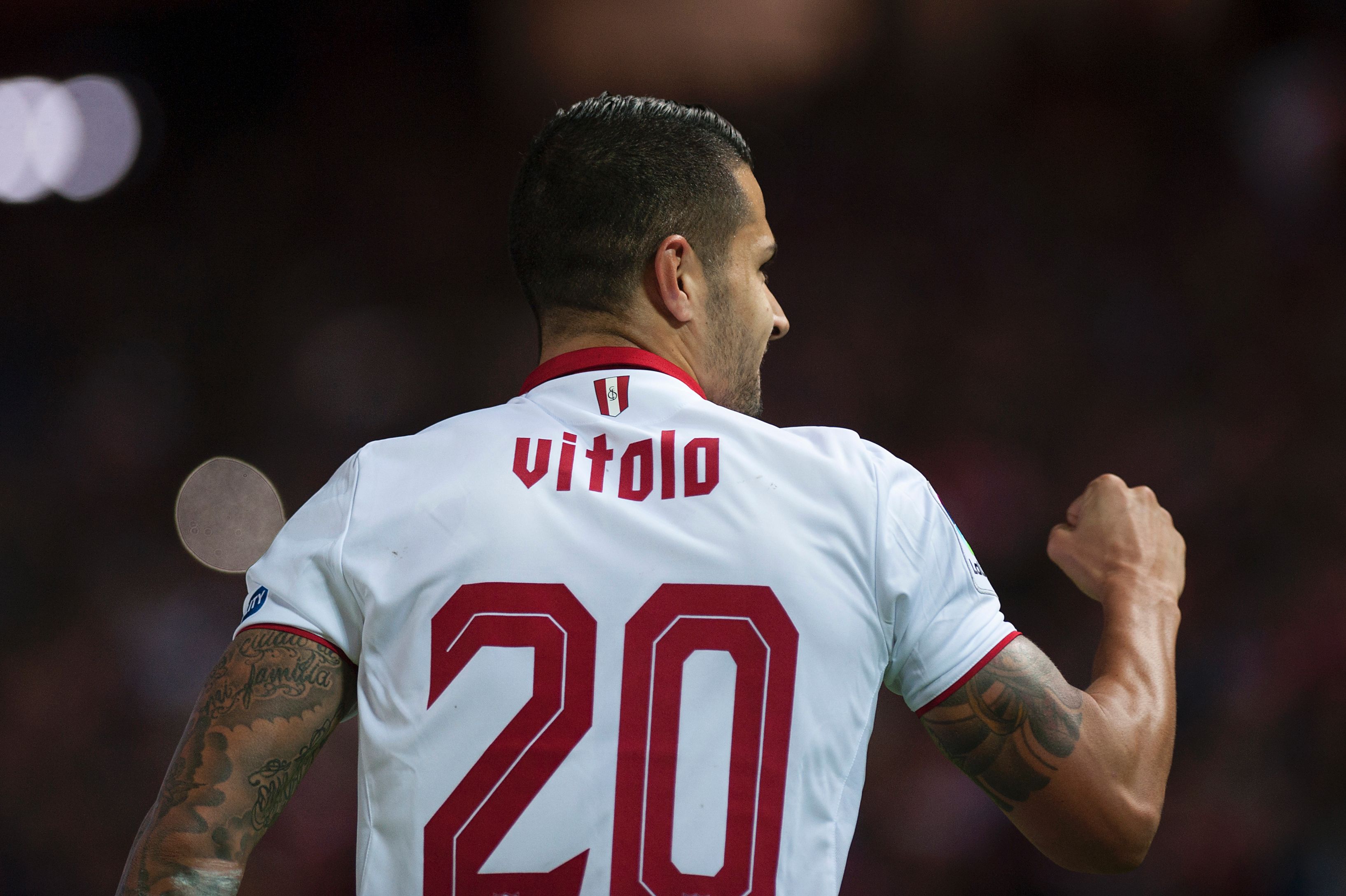 Sevilla's midfielder Vitolo celebrates after scoring during the Spanish league football match Sevilla FC vs FC Barcelona at the Ramon Sanchez Pizjuan stadium in Sevilla on November 6, 2016. / AFP / JORGE GUERRERO (Photo credit should read JORGE GUERRERO/AFP/Getty Images)