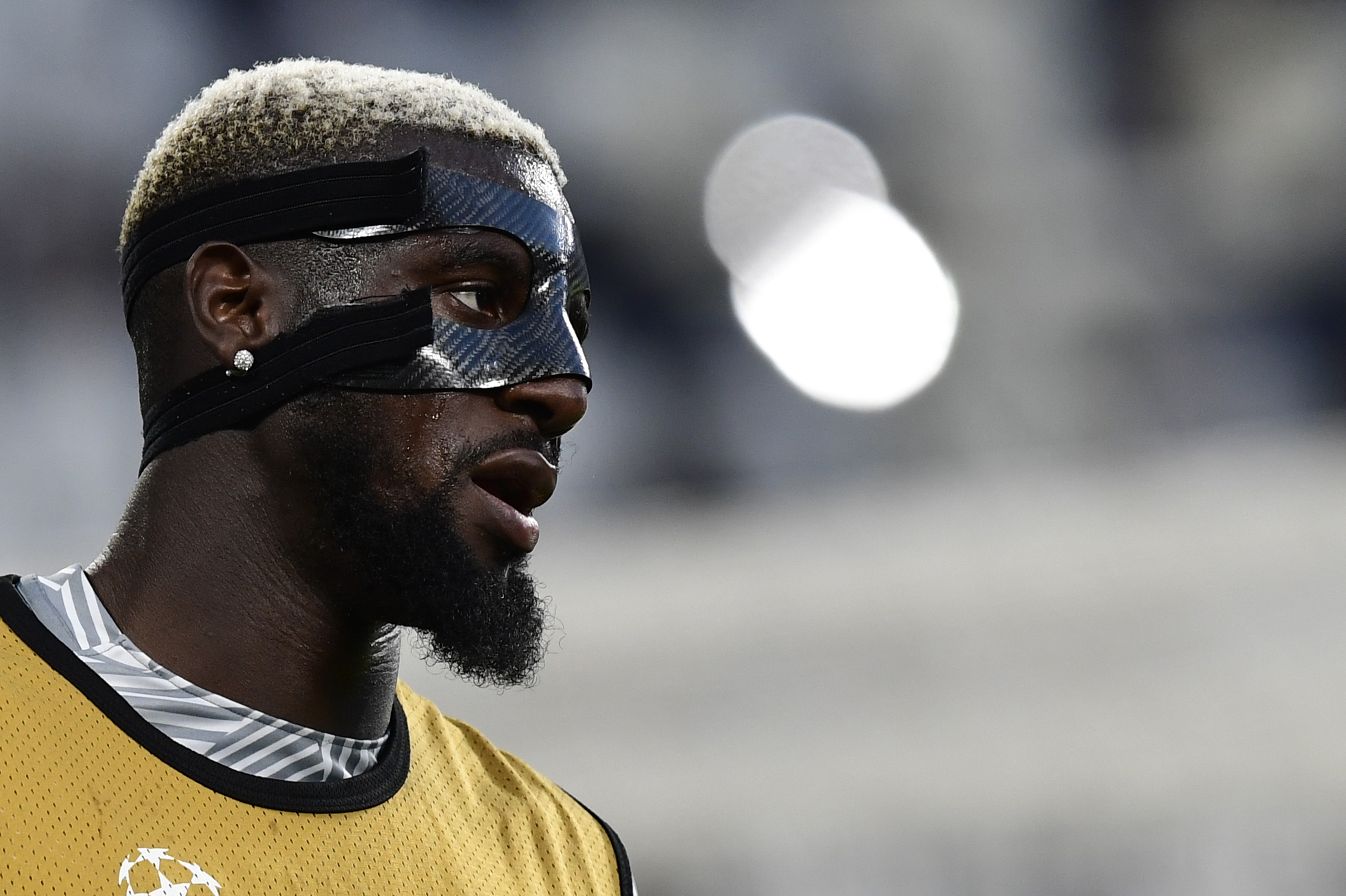 Monaco's French midfielder Tiemoue Bakayoko warms up before the UEFA Champions League semi final second leg football match Juventus vs Monaco, on May 9, 2017 at the Juventus stadium in Turin. / AFP PHOTO / Miguel MEDINA (Photo credit should read MIGUEL MEDINA/AFP/Getty Images)