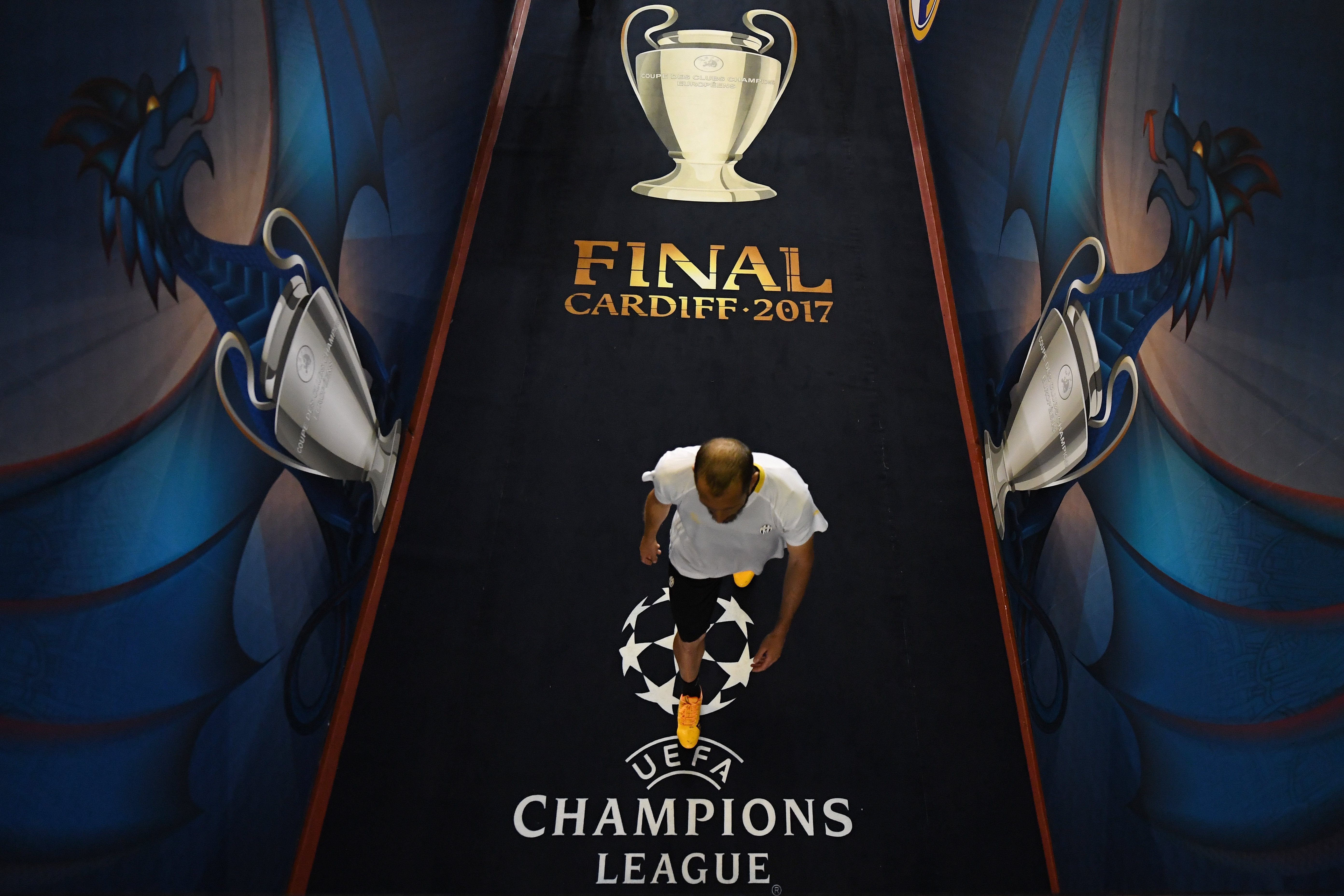 CARDIFF, WALES - JUNE 02: Giorgio Chiellini of Juventus walks down the tunnel after a Juventus training session prior to the UEFA Champions League Final between Juventus and Real Madrid at the National Stadium of Wales on June 2, 2017 in Cardiff, Wales. (Photo by David Ramos/Getty Images)