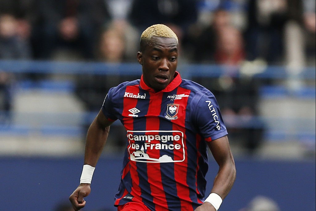 Caen's French forward Yann Karamoh controls the ball during the French L1 football match between Caen (SMC) and Monaco (AS) on March 19, 2017 at the Michel d'Ornano stadium in Caen, northwestern France. / AFP PHOTO / CHARLY TRIBALLEAU (Photo credit should read CHARLY TRIBALLEAU/AFP/Getty Images)