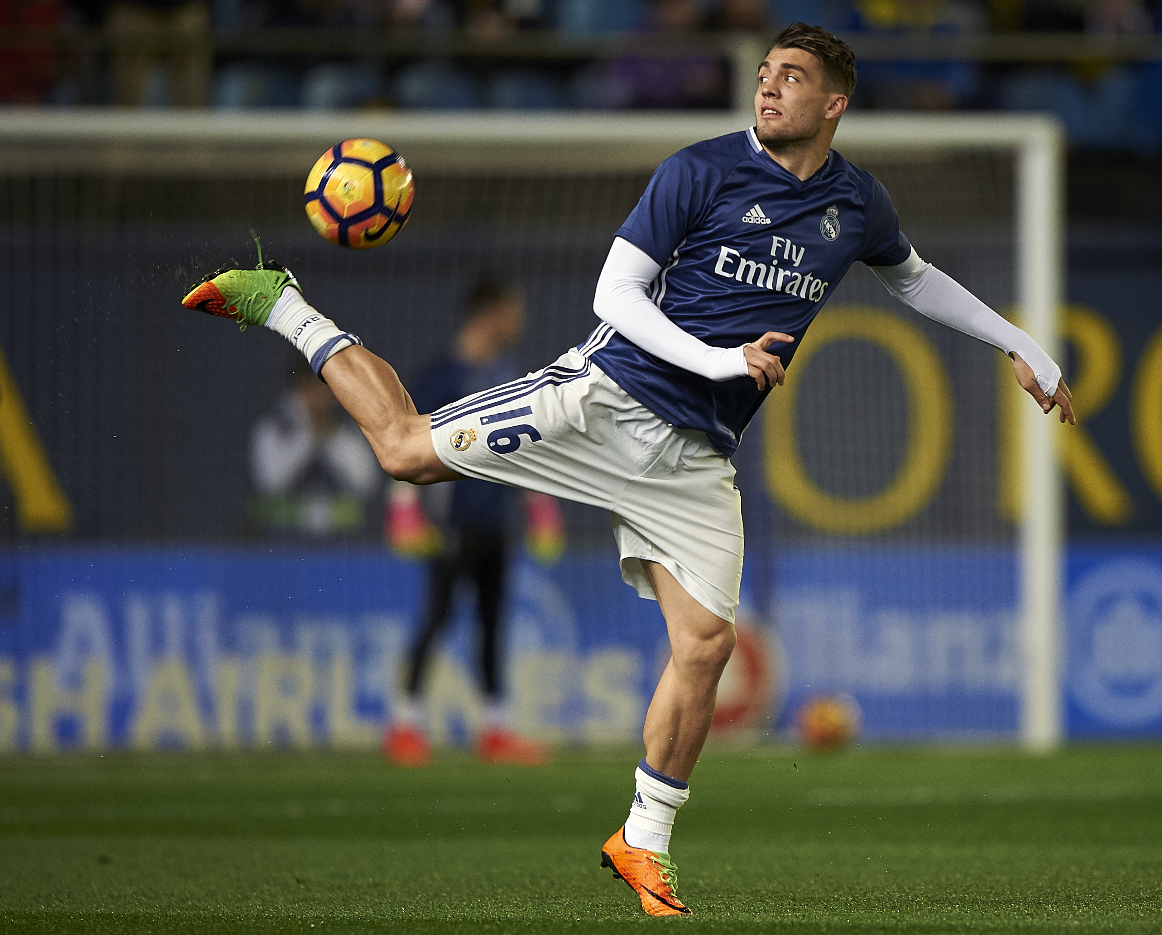 VILLARREAL, SPAIN - FEBRUARY 26:  Mateo Kovacic of Real Madrid during the warm up prior the La Liga match between Villarreal CF and Real Madrid at Estadio de la Ceramica on February 26, 2017 in Villarreal, Spain.  (Photo by Fotopress/Getty Images)